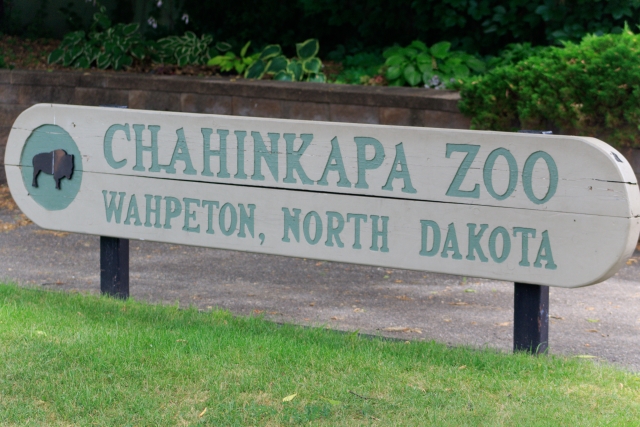 The entrance to Chahinkapa Zoo